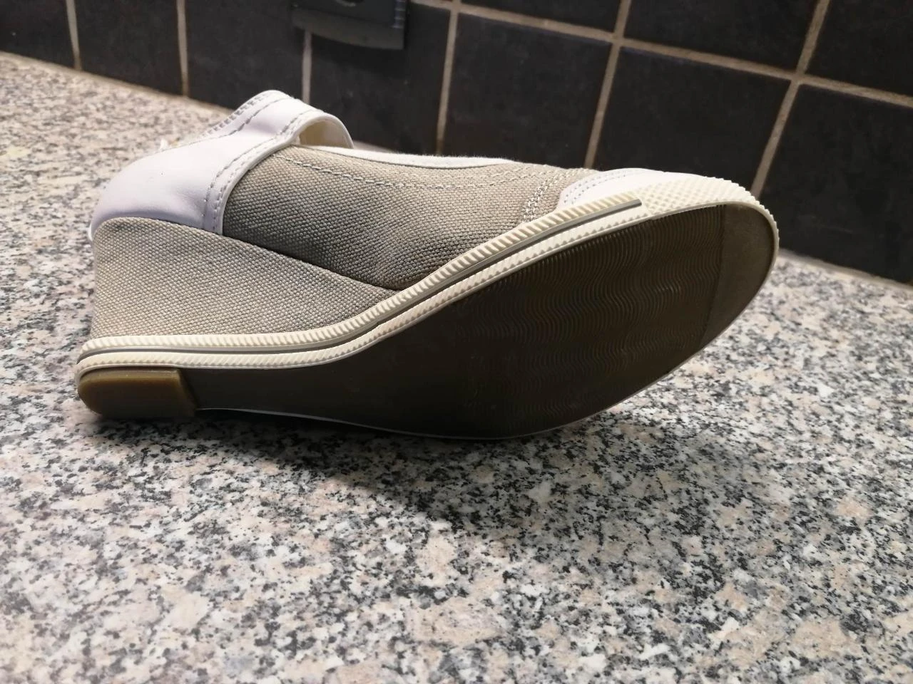 sapatos brancos marca Catherina - tamanho 38 - novo – photo 3